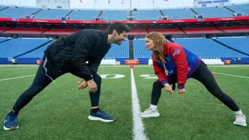 Backdrop to the movie "Holiday Touchdown: A Bills Love Story" #979379