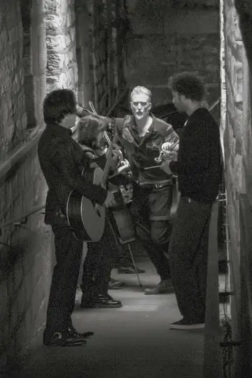 Queens of the Stone Age: Alive in Paris and Before Poster