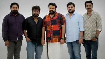 Backdrop to the movie "Athimanoharam" #1528167