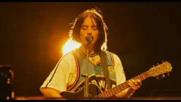 Backdrop to the movie "Billie Eilish - Hit Me Hard and Soft: The Tour (Live in 3D)" #968976
