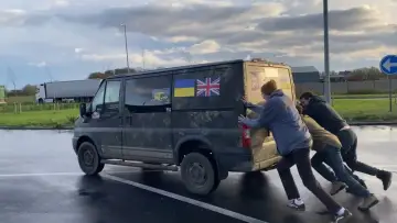 Backdrop to the movie "To The Front" #1876522