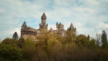 Backdrop to the movie "Nachtwacht: Het Kristal van het Kwaad" #542978