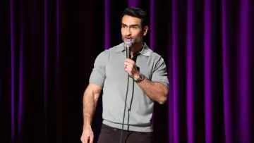 Backdrop to the movie "Kumail Nanjiani: Night Thoughts" #785460