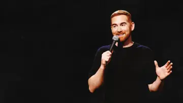 Backdrop to the movie "Andrew Santino: White Noise" #1624217