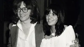 Backdrop to the movie "Peter Asher: Everywhere Man" #928104