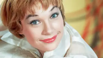 Backdrop to the movie "Shirley MacLaine, comme un torrent" #769534