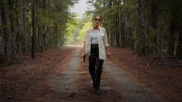 Backdrop to the movie "Heartland" #1890327