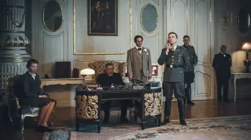 Backdrop to the movie "The General" #1657993