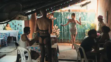Backdrop to the movie "Salón de Belleza" #1224044