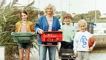 Backdrop to the movie "Ein Sommer in Sommerby" #920501