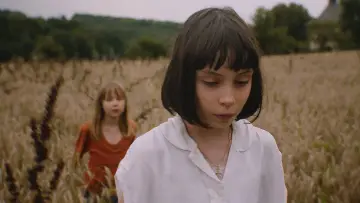 Backdrop to the movie "Ida Who Sang So Badly Even the Dead Rose Up and Joined Her in Song" #1882636