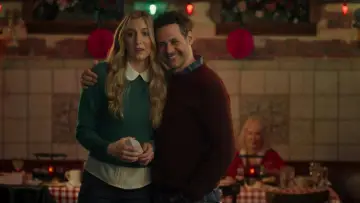 Backdrop to the movie "A Very Merry Breakup" #1863953