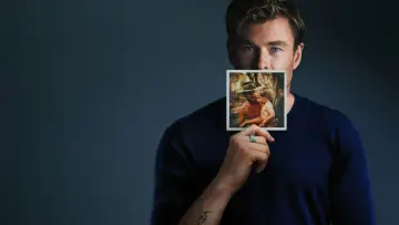 Backdrop to the movie "Chris Hemsworth: A Road Trip to Remember" #625401