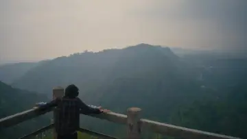 Backdrop to the movie "Dan Bandung" #1528561
