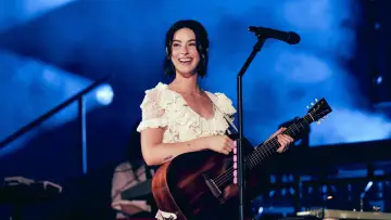 Backdrop to the movie "Apple Music Live: Gracie Abrams" #923888