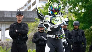 Backdrop to the movie "Kamen Rider Kabuto 20th: ​​The One Who Inherits the Heavens" #1635445