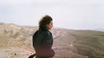 Backdrop to the movie "House of Hope" #863214
