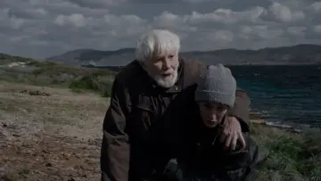 Backdrop to the movie "Winter Sea" #857646