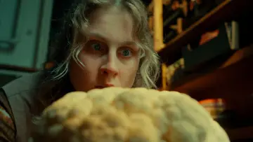 Backdrop to the movie "The Cauliflower of Destiny" #1528141