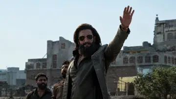 Backdrop to the movie "Dhurandhar: The Revenge" #814109
