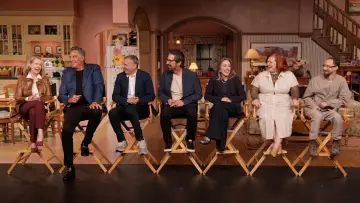 Backdrop to the movie "Everybody Loves Raymond: 30th Anniversary Reunion" #1569598