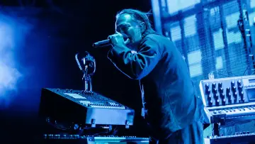 Backdrop to the movie "Thom Yorke - Live at Sydney Opera House" #801916