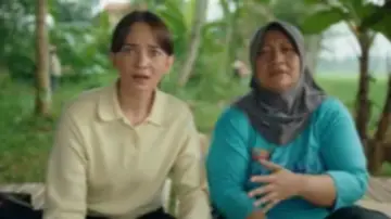 Backdrop to the movie "Agensi Rumah Tangga" #1210839