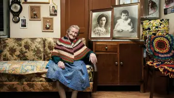 Backdrop to the movie "The Oldest Person in the World" #544048