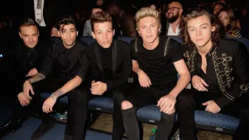 Backdrop to the movie "One Direction: This Is Us" #1044069