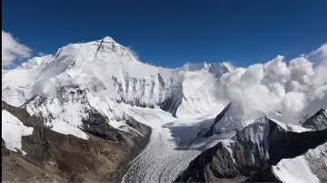 Backdrop to the movie "Everest: The Other Side" #1615522