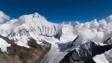 Backdrop to the movie "Everest: The Other Side" #1651612