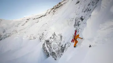 Backdrop to the movie "Everest: The Other Side" #1651613