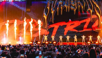 Backdrop to the movie "Stray Kids: The dominATE Experience" #1533946