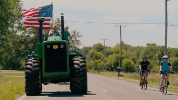 Backdrop to the movie "Flag Day" #830826