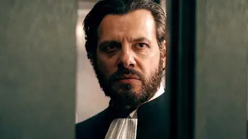 Backdrop to the movie "The Good Lawyer" #1875653