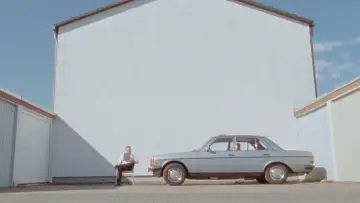 Backdrop to the movie "Flachdach" #548762