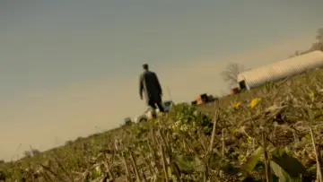 Backdrop to the movie "Cases" #1164090