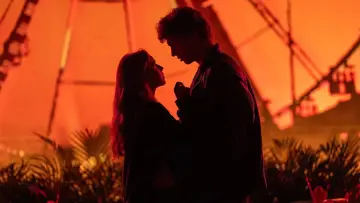 Backdrop to the movie "You+Me – Against the World" #978135