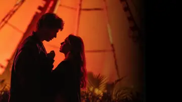 Backdrop to the movie "You+Me - Against the World" #1897839