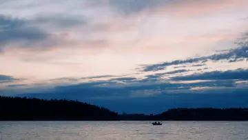 Backdrop to the movie "Sunday Sunset" #776841