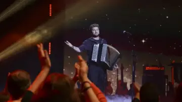 Backdrop to the movie "La fête de la chanson française - 20 ans d