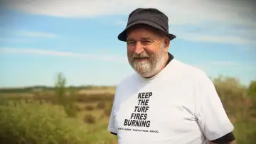 Backdrop to the movie "For Peat