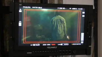 Backdrop to the movie "Tick" #844100
