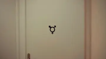Backdrop to the movie "Bathroom Bill" #823861