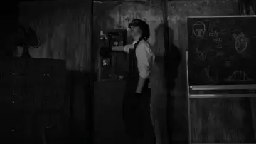 Backdrop to the movie "It