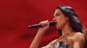 Backdrop to the movie "Dua Lipa: Live from Mexico" #816816