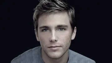 Backdrop to the movie "Bridegroom" #493417