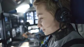 Backdrop to the movie "Europa Report" #886725