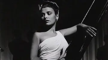 Backdrop to the movie "Swing Fever" #1913625
