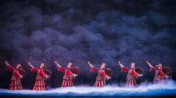 Backdrop to the movie "Royal Ballet & Opera 2026/27: The Nutcracker" #932028
